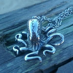 Stainless steel octopus pendant